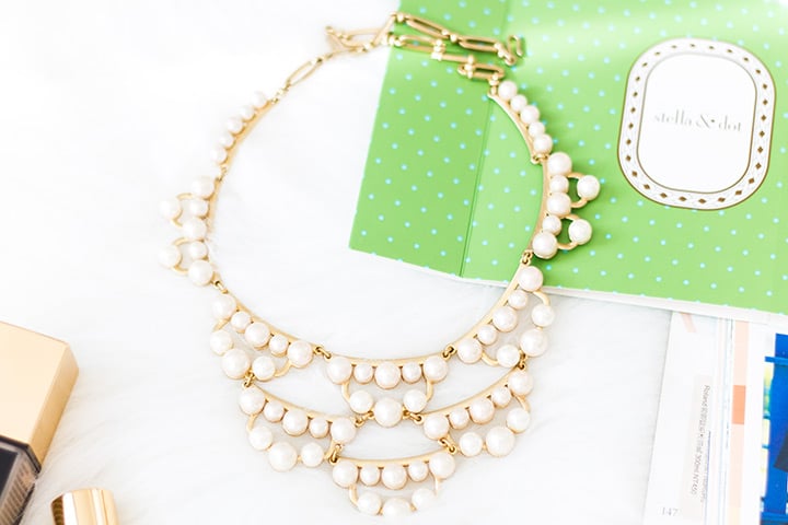 Stella and dot hot sale pearl bib necklace